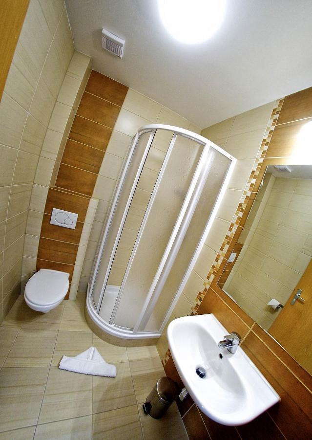 Privat Galfy Hotel Vysoke Tatry Ngoại thất bức ảnh