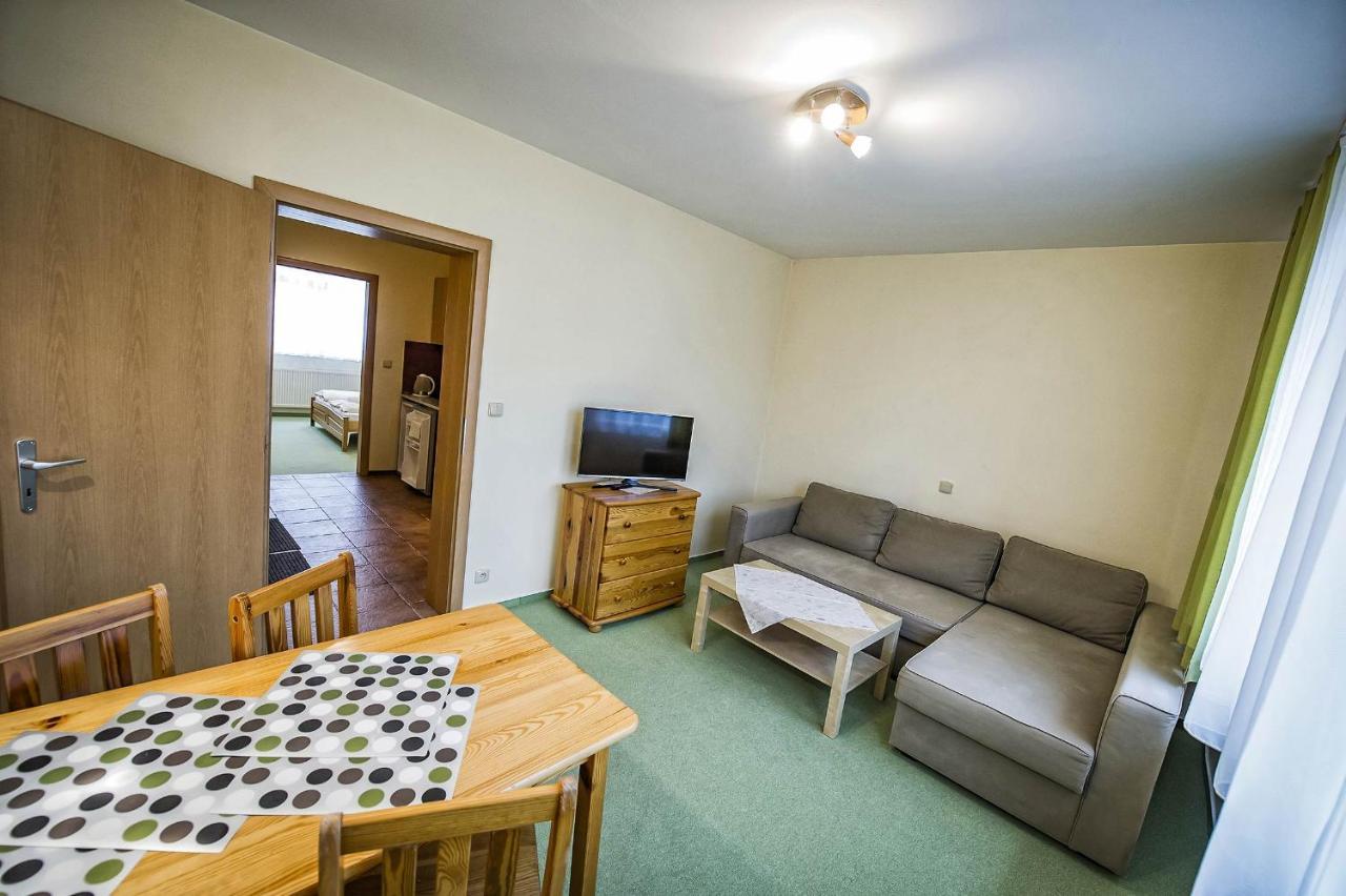 Privat Galfy Hotel Vysoke Tatry Ngoại thất bức ảnh