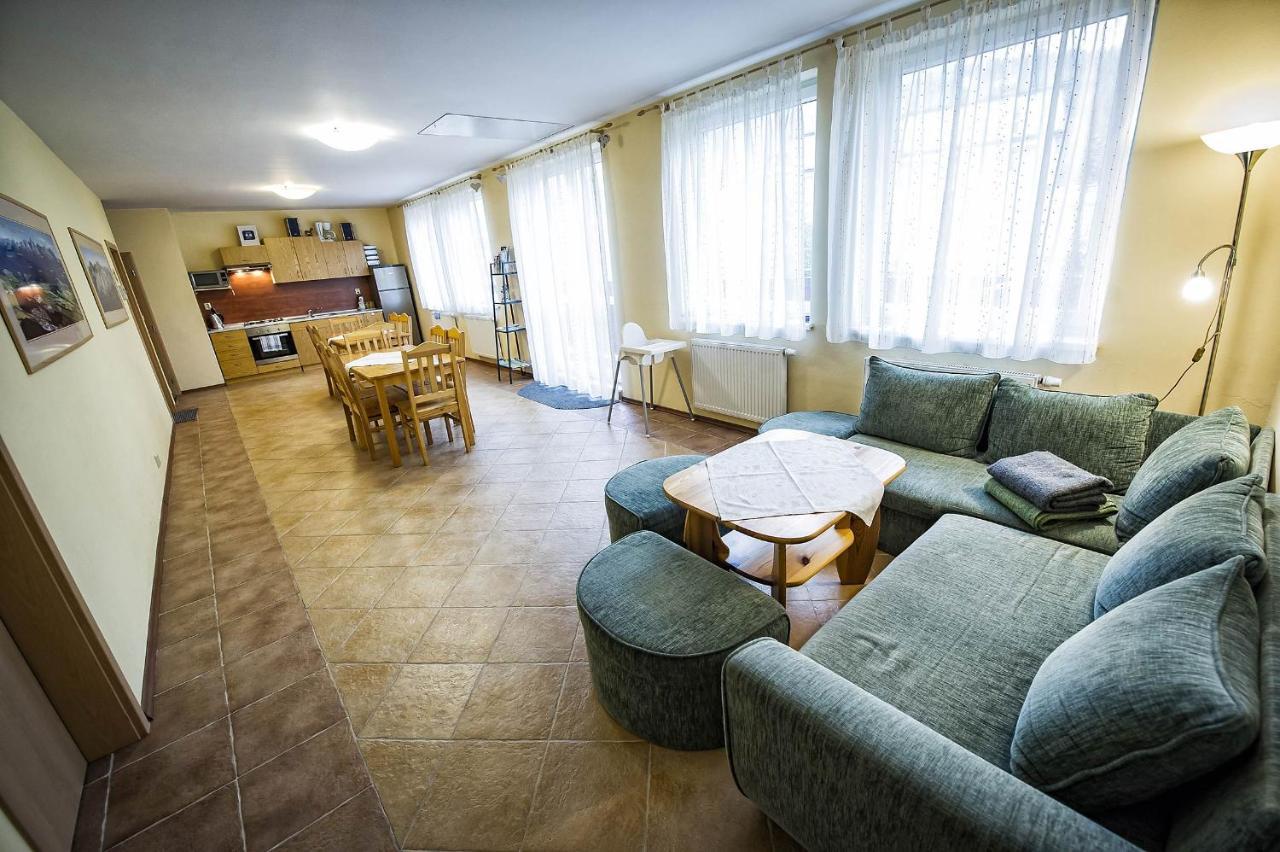 Privat Galfy Hotel Vysoke Tatry Ngoại thất bức ảnh