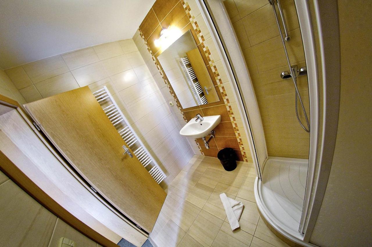 Privat Galfy Hotel Vysoke Tatry Ngoại thất bức ảnh