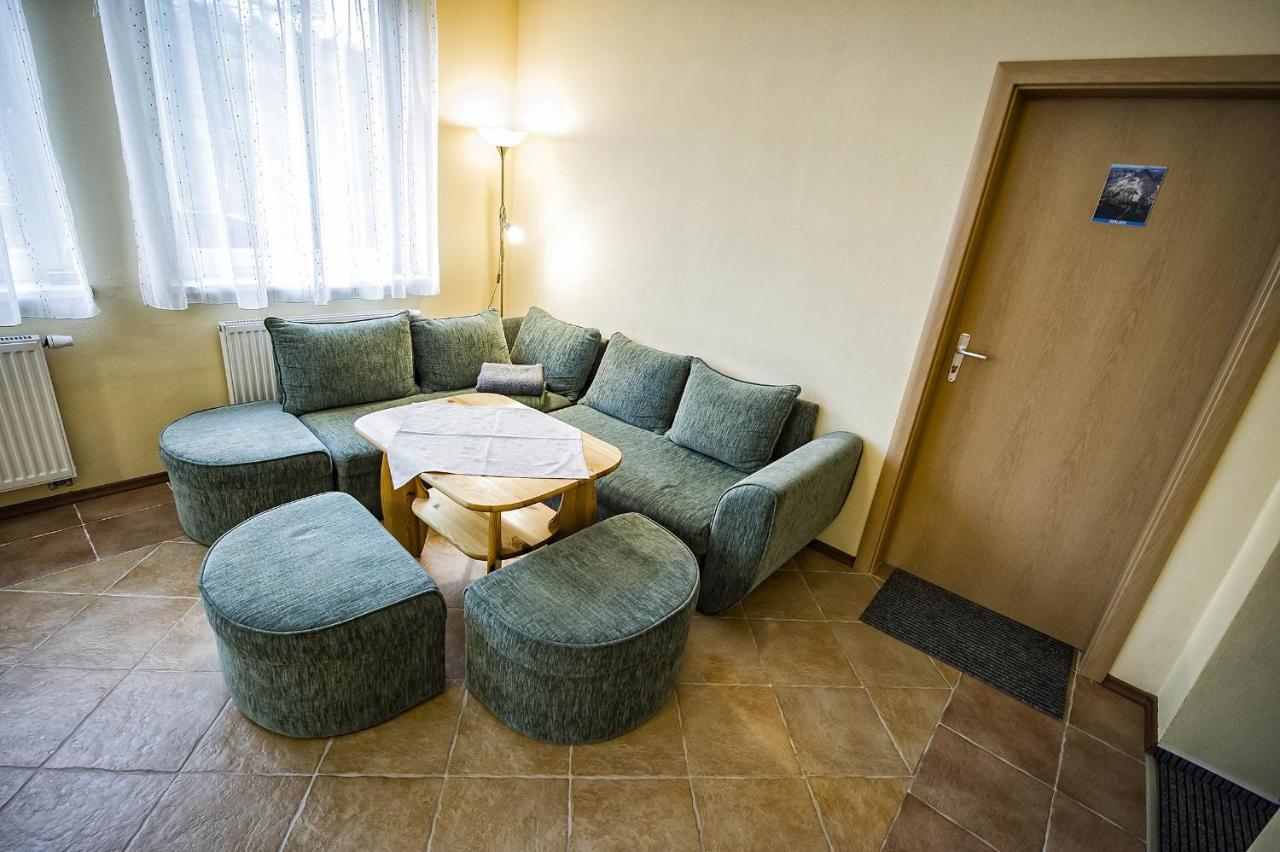Privat Galfy Hotel Vysoke Tatry Ngoại thất bức ảnh